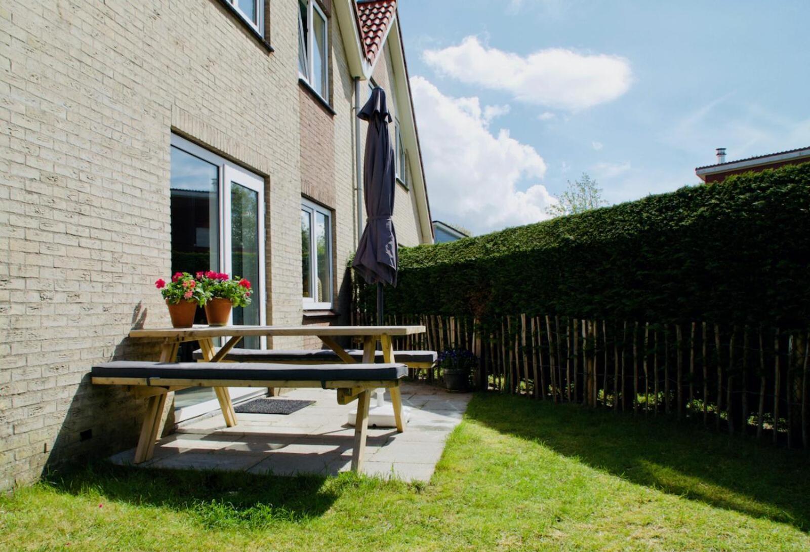 Mosselbank 93 - Noordzeepark Ouddorp, With Private Front And Back Garden Near The Beach - Not For Companies Экстерьер фото